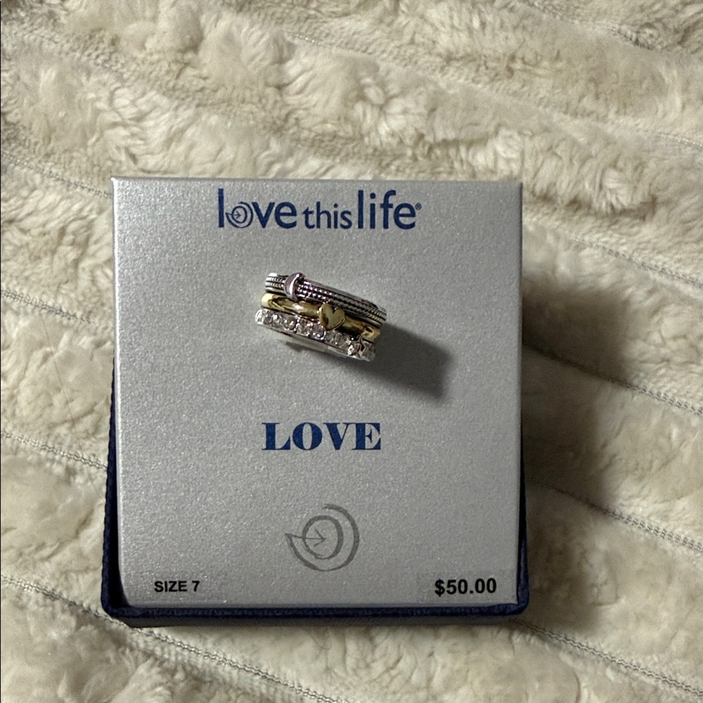 Love this Life “Love” Gold and Silver Ring
SIZE 7
